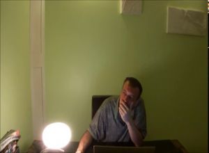 В готеле ебёт транссексуала